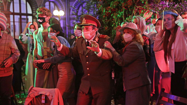 Bad Luck Banging or Loony Porn still 4