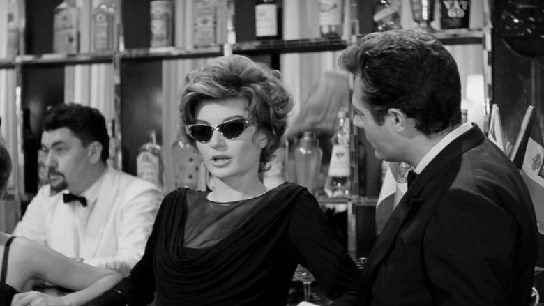La Dolce Vita still 4