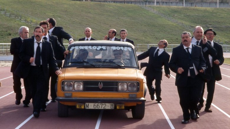 Torrente: The Dumb Arm of the Law still 1