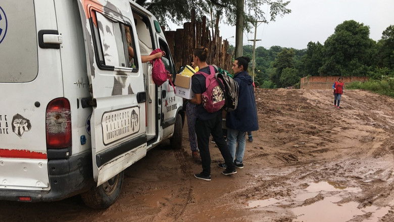 Las Brigadistas still 1