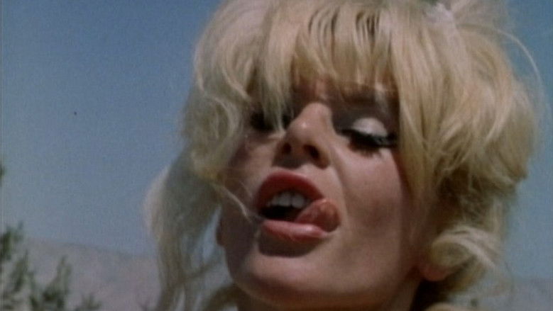 Mondo Topless still 3