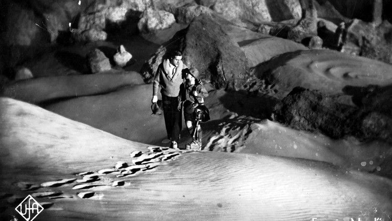 Woman in the Moon still 4