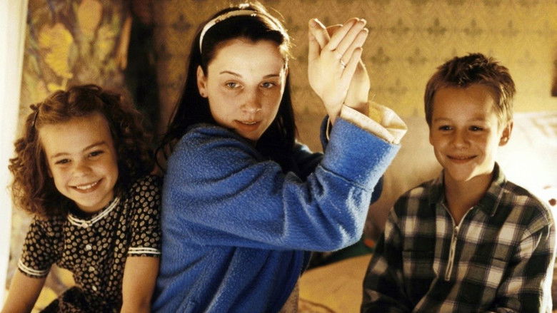 Annaluise & Anton still