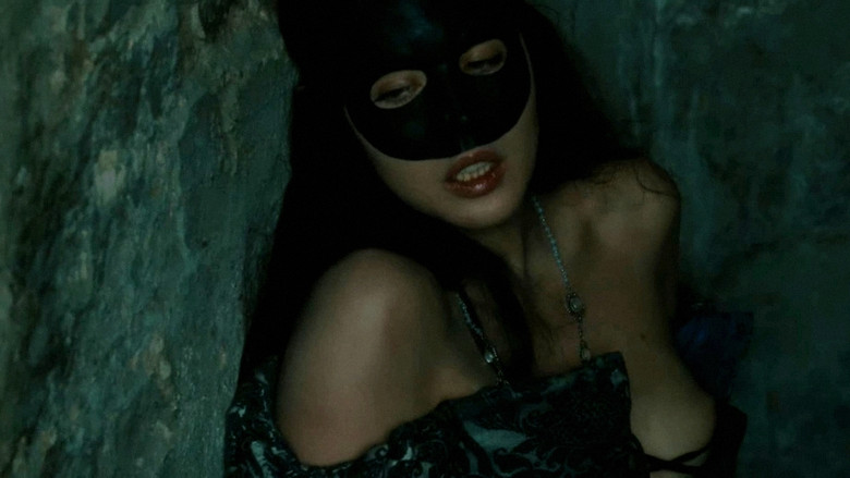 Queen Margot still 2