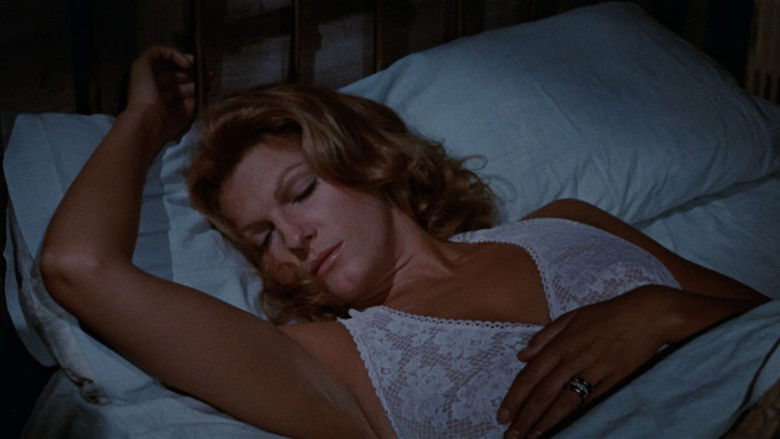 Count Dracula's Great Love still 4