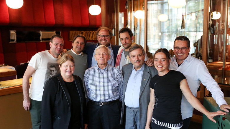 100 ans à table still