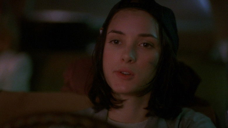 Night on Earth still 4