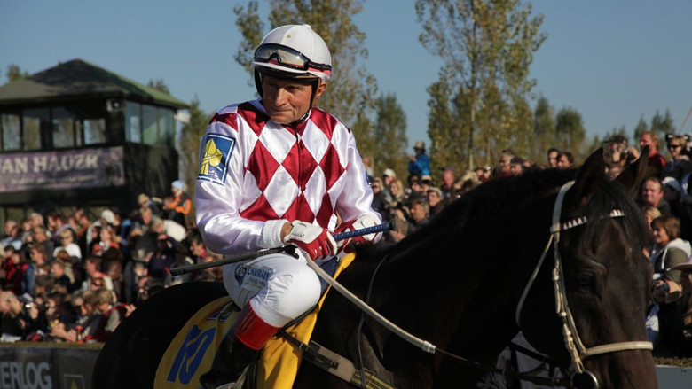 Vana: The Biggest Race Is the Life Itself still 1