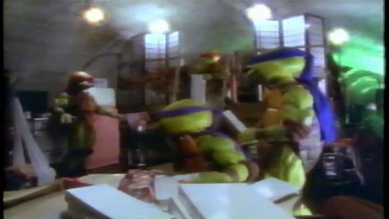 Teenage Mutant Ninja Turtles: We Wish You a Turtle Christmas still 2