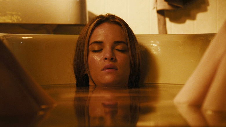 Piranha 3DD still