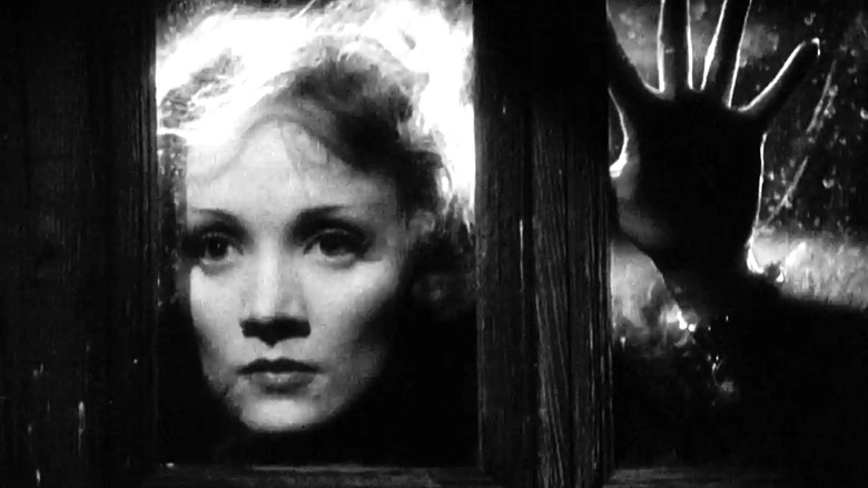 Shanghai Express still 2