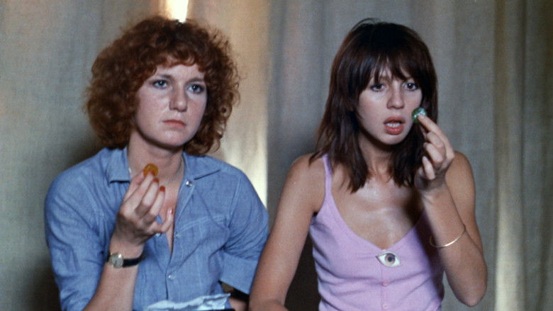 Céline and Julie Go Boating still 3