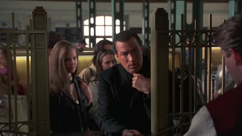 Under Siege 2: Dark Territory still 3