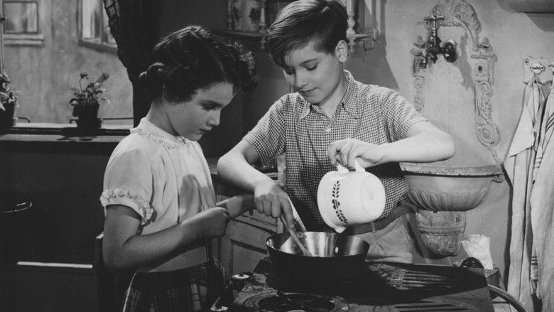 Annaluise & Anton still 2