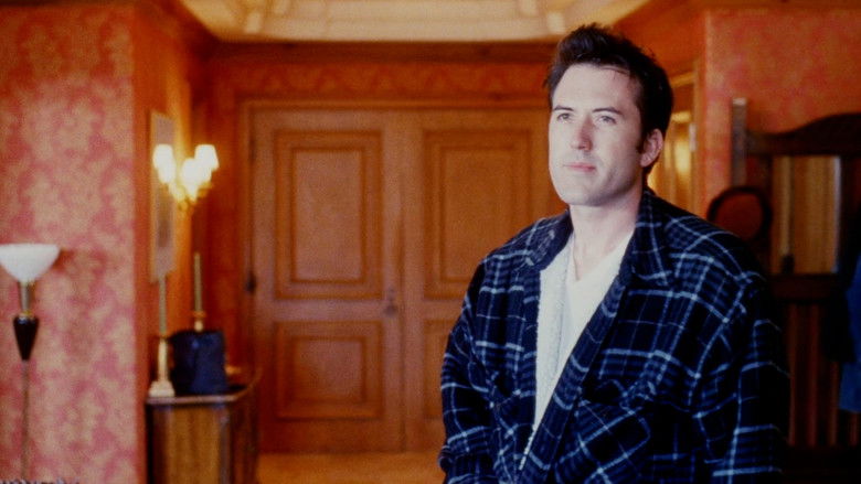 Poolhall Junkies still 4