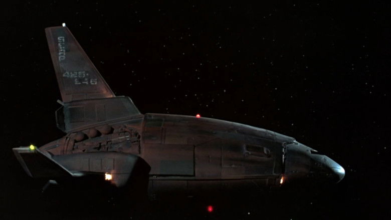 Space Raiders still 3