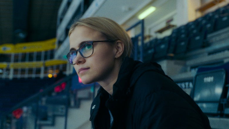 Respect Her Game still 3