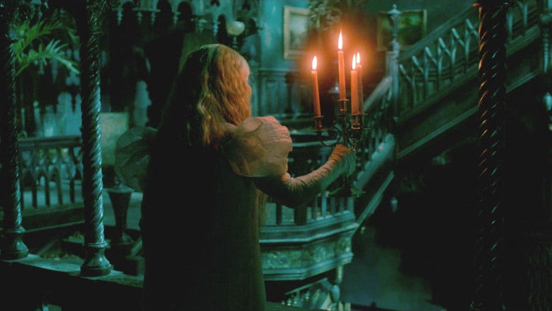 Crimson Peak still 2
