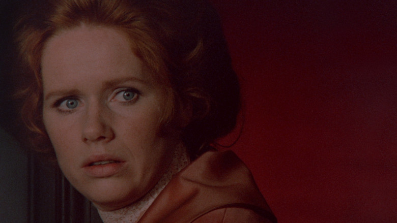 Cries and Whispers still 2