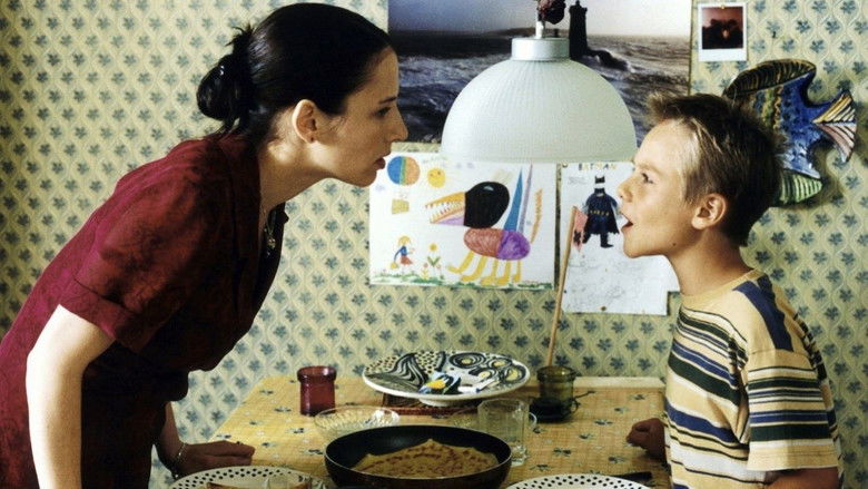 Annaluise & Anton still