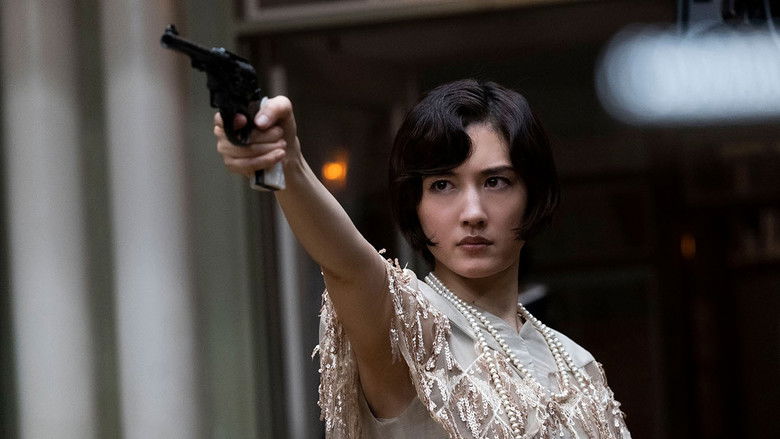 Revolver Lily still 3