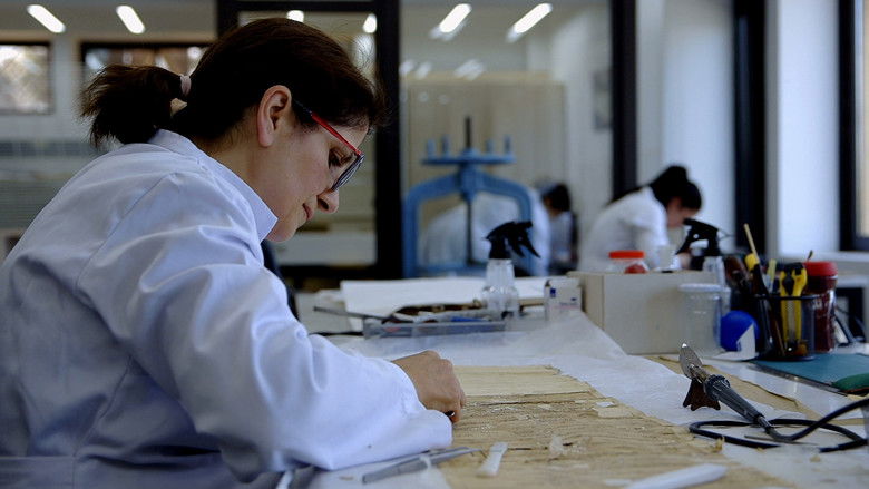 Book Hunters still 3