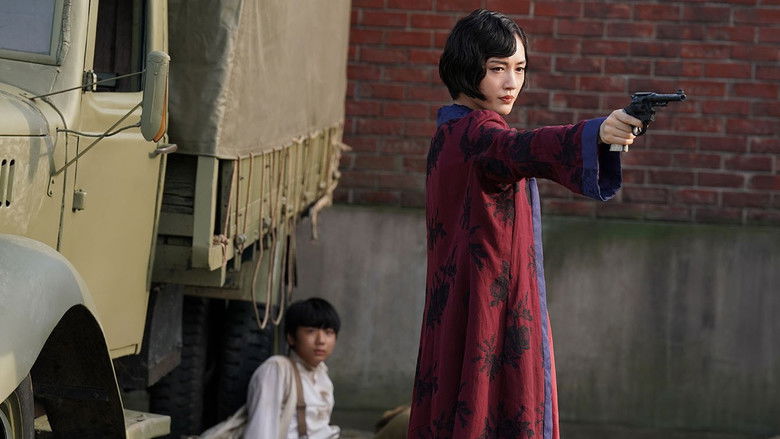 Revolver Lily still 4