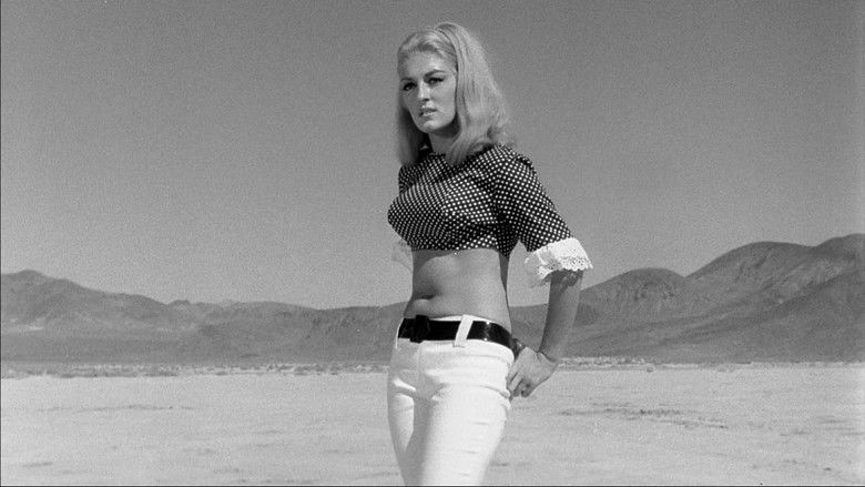 Faster, Pussycat! Kill! Kill! still 4