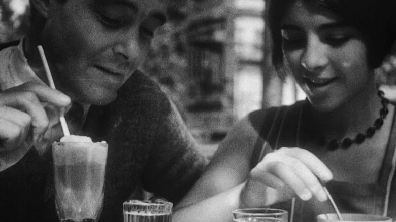 People on Sunday still 4