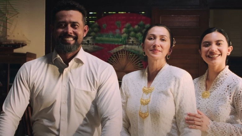 Forbidden Nights still 2