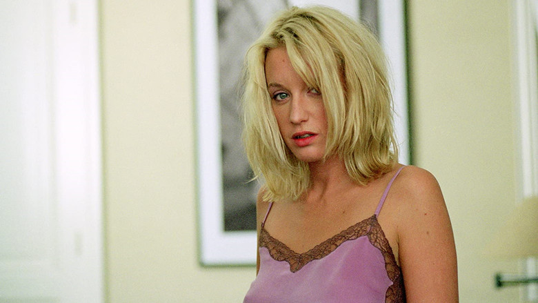 A Girl Cut in Two still 3