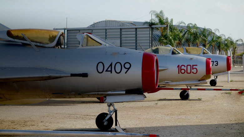 Area 51: The CIA's Secret still 2